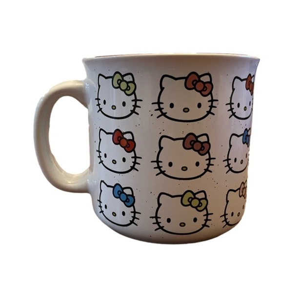 Hello Kitty Faces w/ Multi-Color Bows 20oz Ceramic Camper  Style Mug - Picture 3 of 4